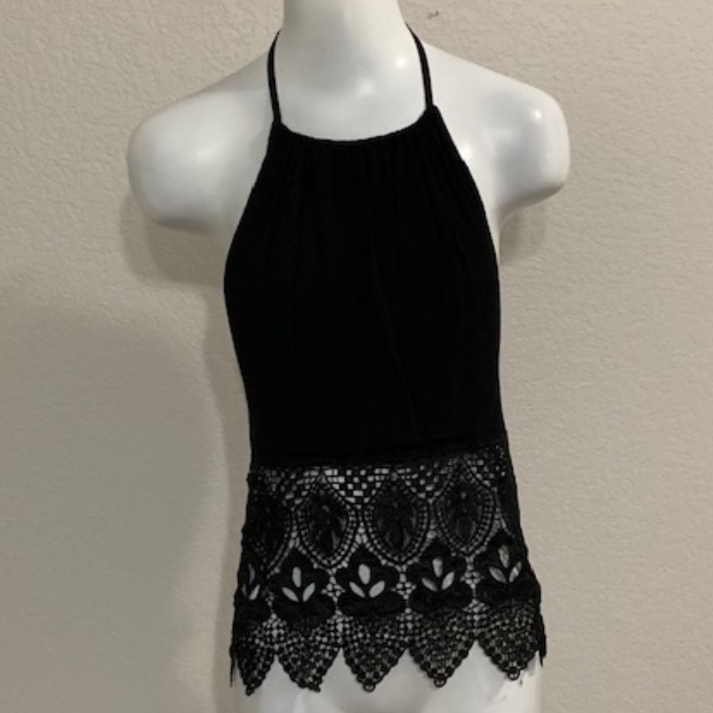 NWT Dainty Hooligan Halter Top Size Small